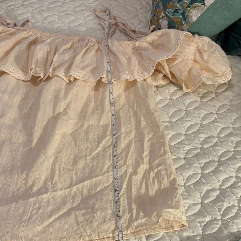 Easel Cream Cold Shoulder Peasant Top Sm and Oddy Floral Flounce Skirt Sz L NWT